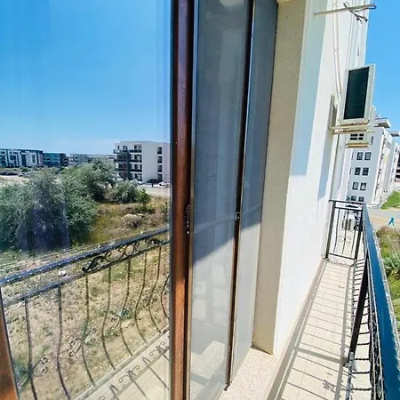 Apartment Blacksea By Aquazure *